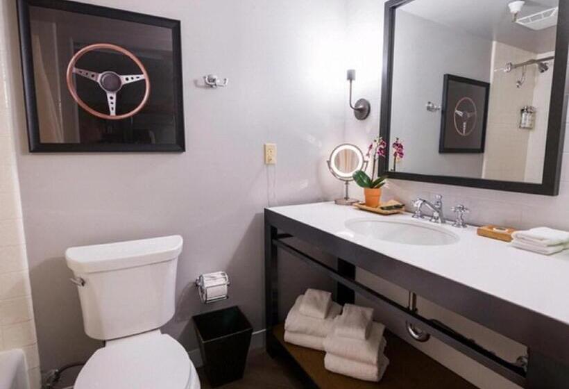 جناح جونيور سرير كينج, Chaminade Resort & Spa