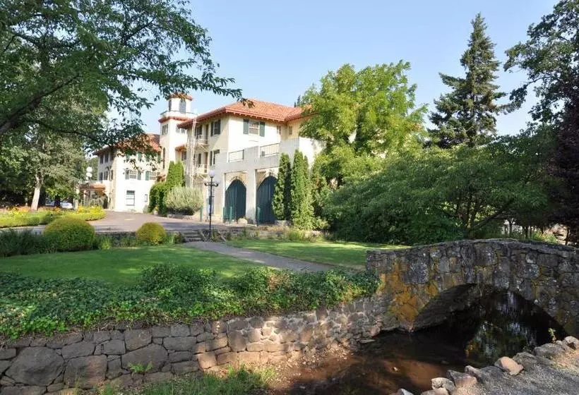 キングサイズベッドのスタンダードルーム, Columbia Gorge Hotel & Spa