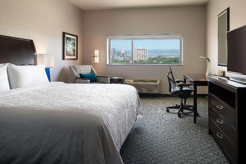 חדר סטנדרט עם מיטת קינג, Hilton Garden Inn Denver/cherry Creek