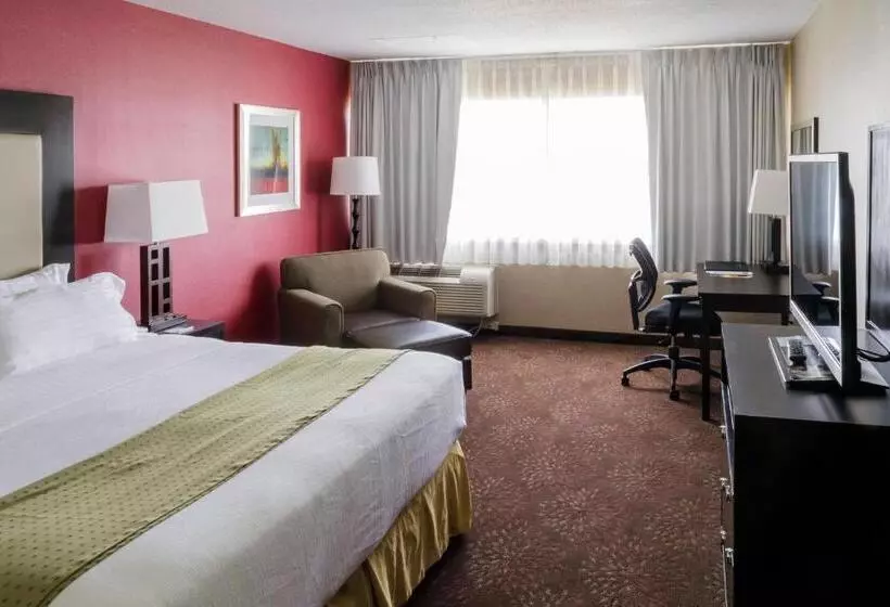 キングサイズベッドのスイートルーム, Holiday Inn Express Big Rapids, An Ihg