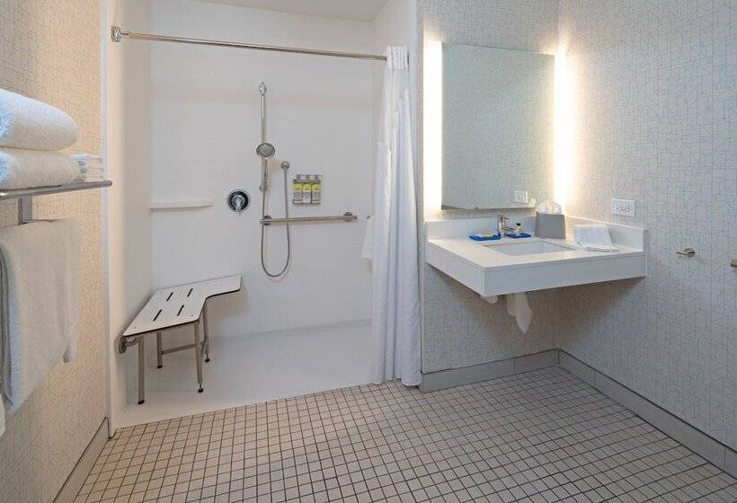 Люкс Адаптированный для Инвалидов, Holiday Inn Express Los Angeles Lax Airport, An Ihg