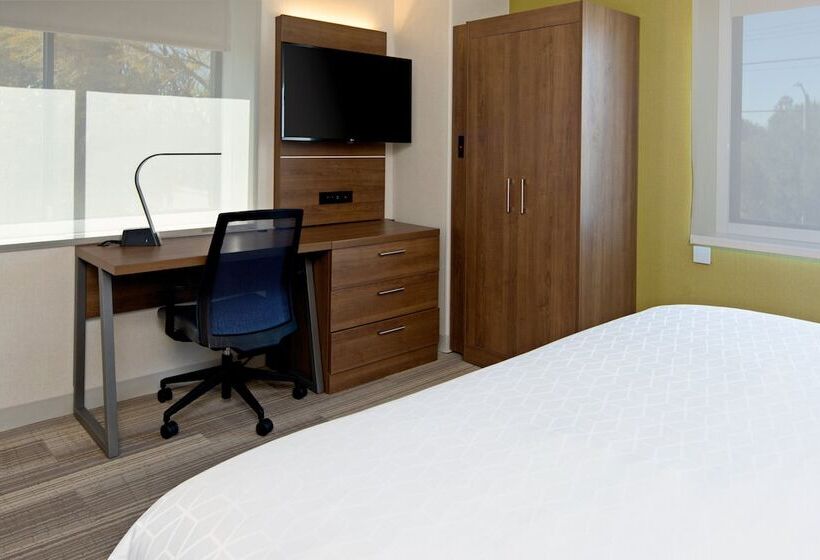 جناح لذوى الاحتياجات الخاصة, Holiday Inn Express Los Angeles Lax Airport, An Ihg