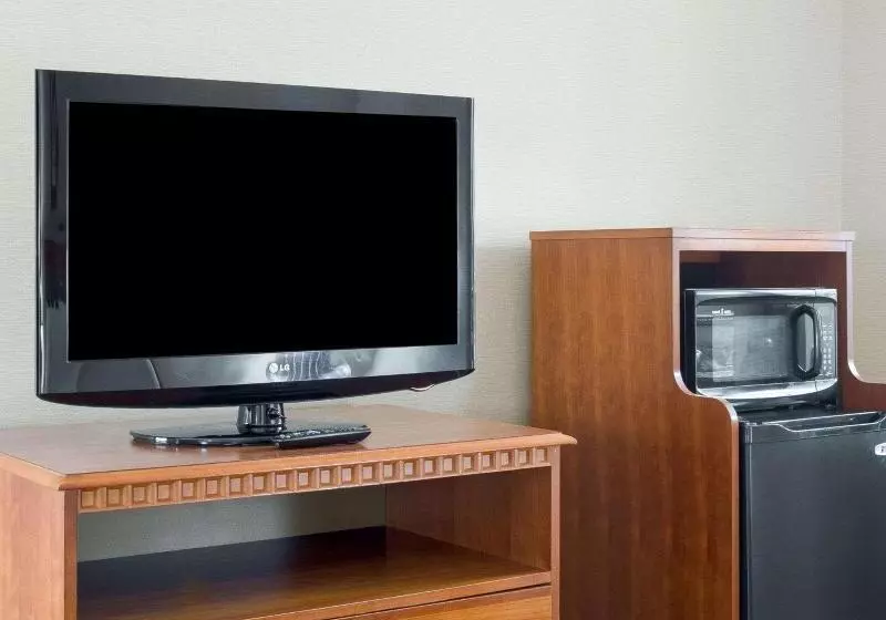اتاق استاندارد با تخت بزرگ, Quality Inn Columbus, Ms