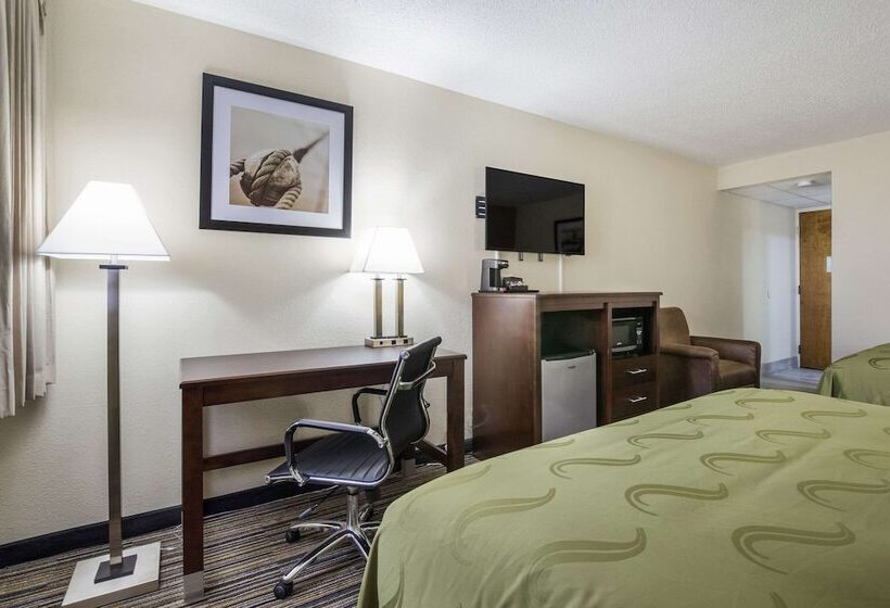 스탠다드 룸 더블 침대 2개, Quality Inn