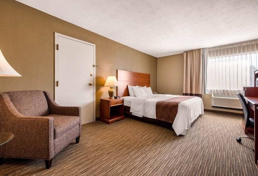 Lakosztály, Quality Inn & Suites New Castle