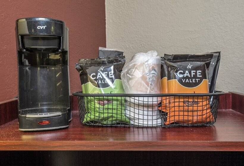 障害者適応デラックスルーム, Red Roof Inn Hartford  Vernon