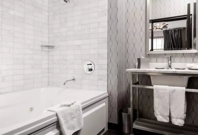 سوییت, The Allegro Royal Sonesta Hotel Chicago Loop