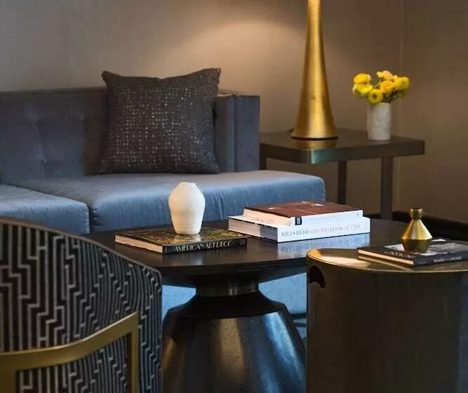 سوئیت برای معلولان, The Allegro Royal Sonesta Hotel Chicago Loop