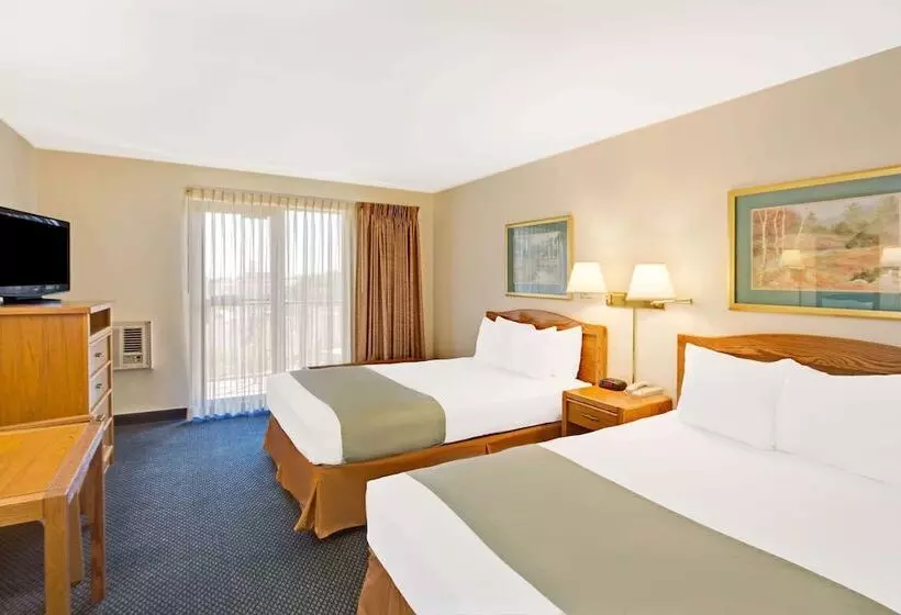 2ダブルベッドのスタンダードルーム, Travelodge By Wyndham Rapid City