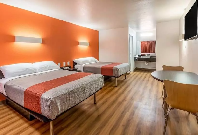 ２ダブルベッドのスタンダードルーム, Motel 6 Arlington, Tx  Uta