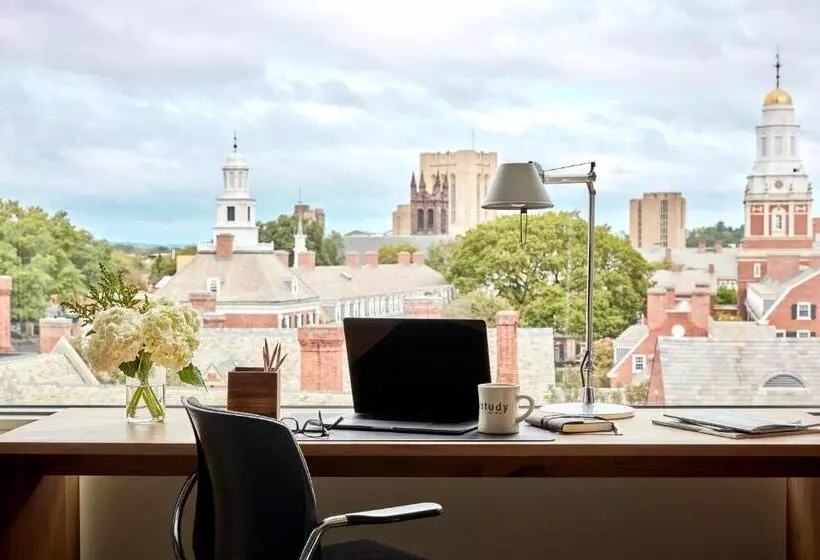 景色の見えるデラックスルーム, The Study At Yale, Study Hotels