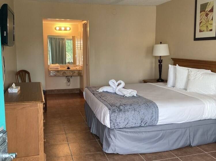 Quarto Deluxe Vista Piscina, Altamonte Springs Hotel And Suites