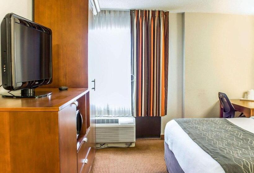 غرفة قياسية سرير كينج, Comfort Inn Fayetteville West Near Fort Liberty