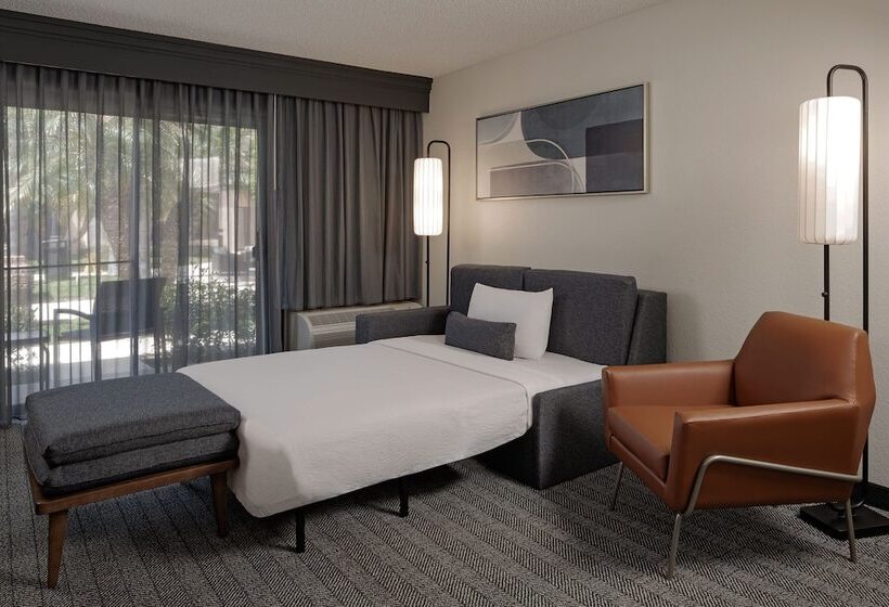 جناح, Courtyard Anaheim Buena Park