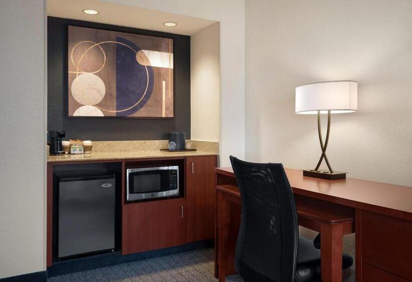 جناح سرير كينج, Courtyard Philadelphia Valley Forge/king Of Prussia