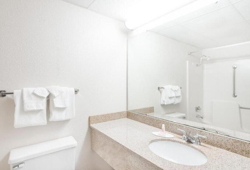 디럭스 룸, Days Inn By Wyndham Kirksville