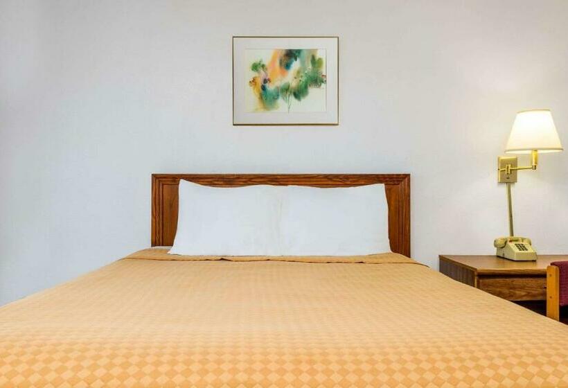 غرفة قياسية سرير كينج, Days Inn By Wyndham Mt. Sterling