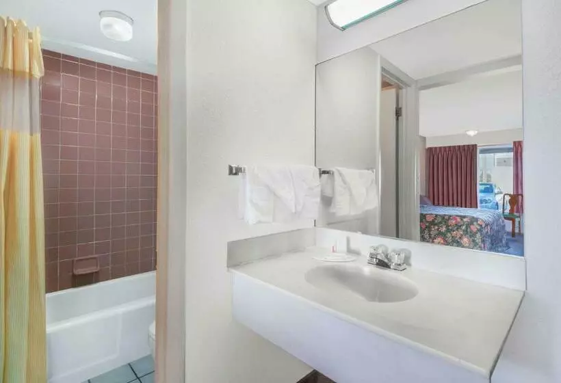 デラックスルーム, Days Inn By Wyndham Mt. Sterling