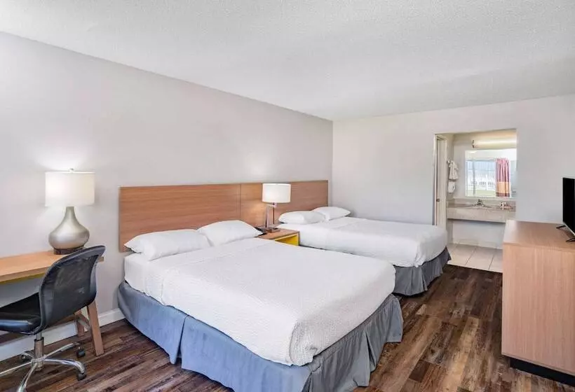 اتاق استاندارد با 2 تخت دوبل, Days Inn By Wyndham Owensboro