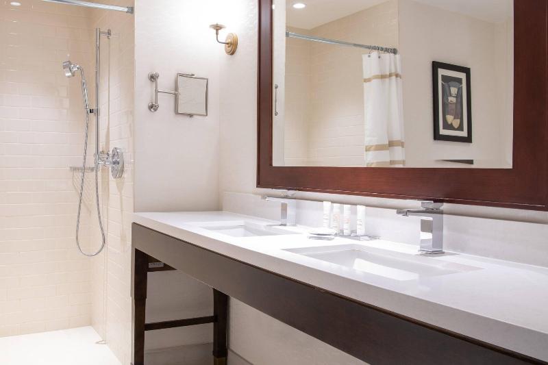 סטודיו דלוקס, Days Inn By Wyndham Redwood City