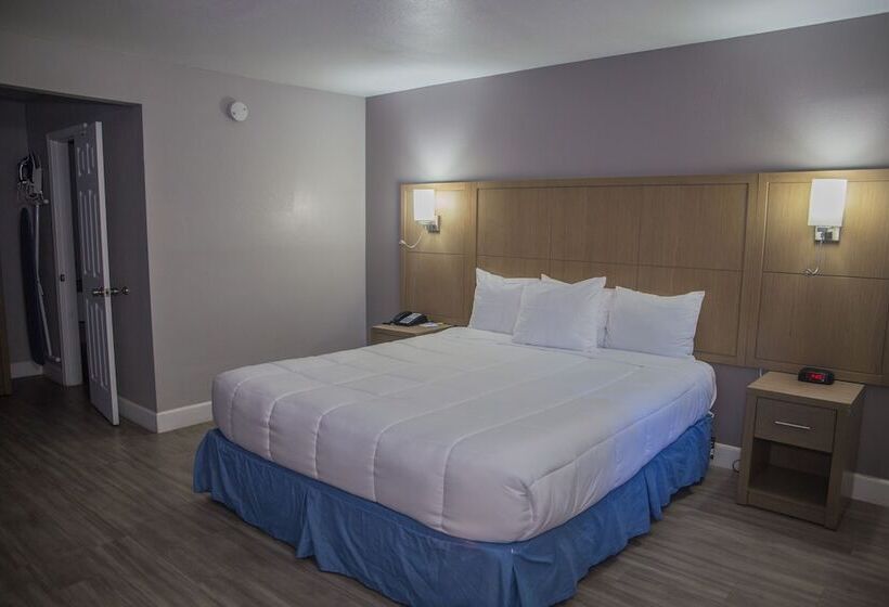 סטודיו דלוקס, Days Inn By Wyndham Redwood City