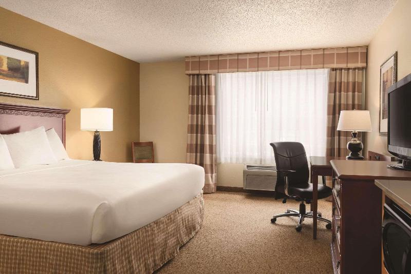 اتاق استاندارد با تخت بزرگ, Days Inn By Wyndham Windsor Locks / Bradley Intl Airport