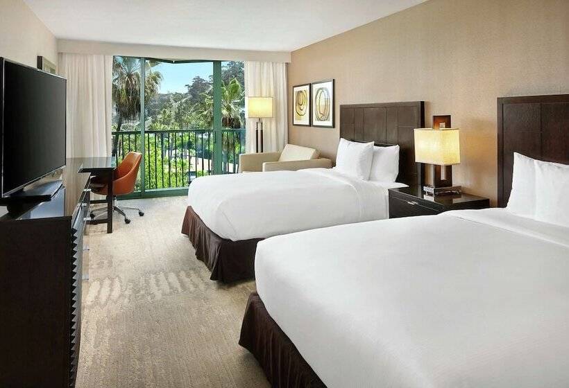 Номер Стандарт 2 Двуспальные Кровати, Doubletree By Hilton San Diego   Hotel Circle