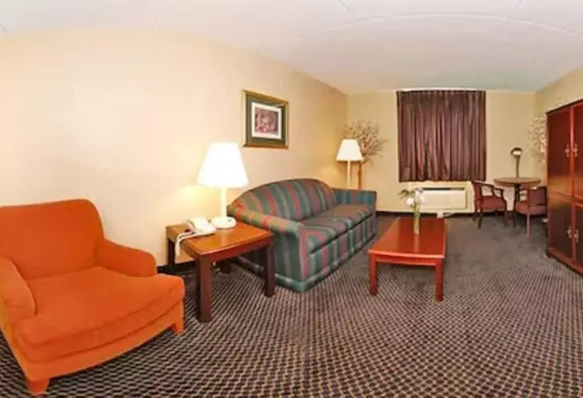 سوییت, Econo Lodge Inn & Suites
