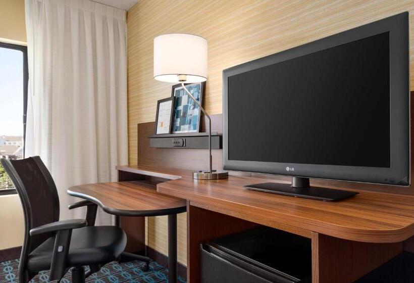 장애인을 위한 킹사이즈 침대 스탠다드 룸, Fairfield Inn By Marriott Philadelphia West Chester/exton