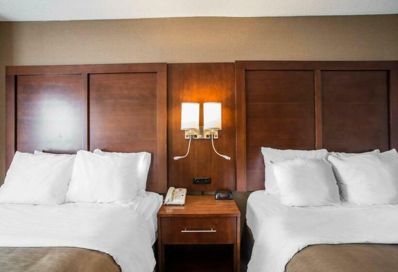 Номер Стандарт 2 Двуспальные Кровати, Quality Inn & Suites Boonville   Columbia