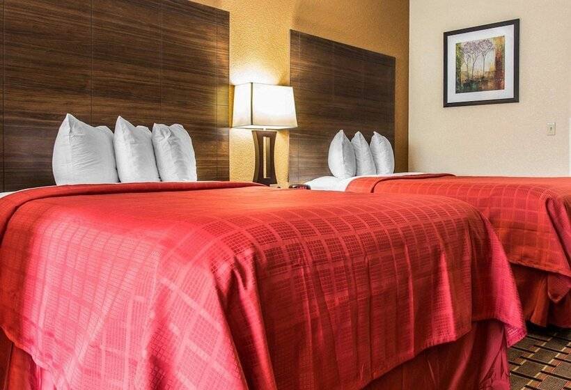 جناح, Quality Suites Hickory South