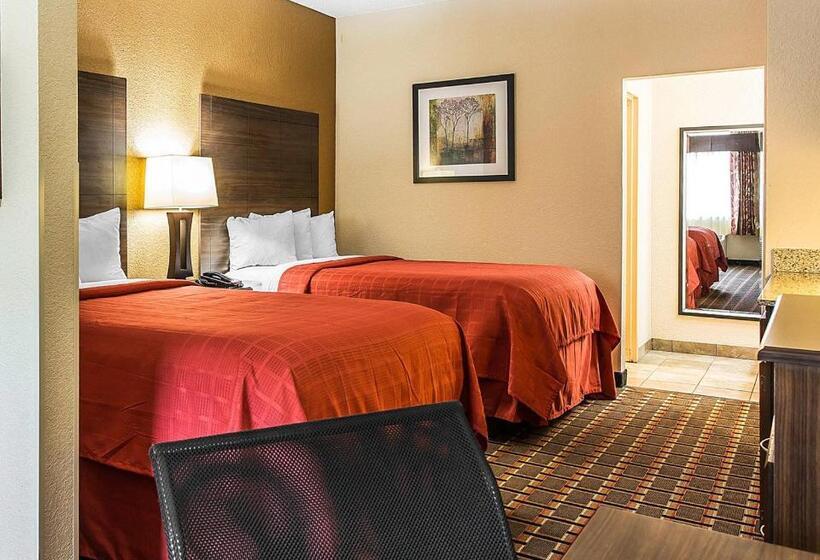 جناح, Quality Suites Hickory South