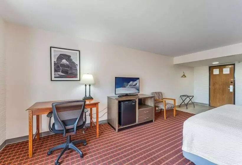 ダブルベッドスタンダードルーム, Ramada By Wyndham Richfield Ut I 70