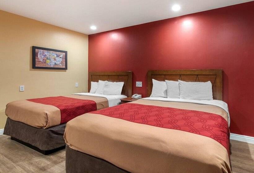 חדר סטנדרט מותאם לאדם עם מוגבלויות, Rodeway Inn Carson  Los Angeles South