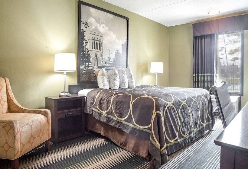 غرفة قياسية لذوى الاحتياجات الخاصة, Super 8 By Wyndham Indianapolis South