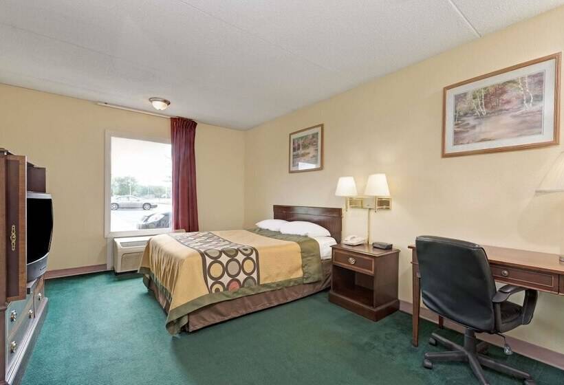 חדר סטנדרט מותאם לאדם עם מוגבלויות, Super 8 By Wyndham Indianapolis South