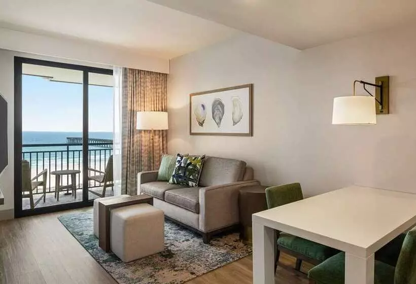 キングサイズベッドのスイートルーム, Embassy Suites By Hilton Deerfield Beach Resort & Spa