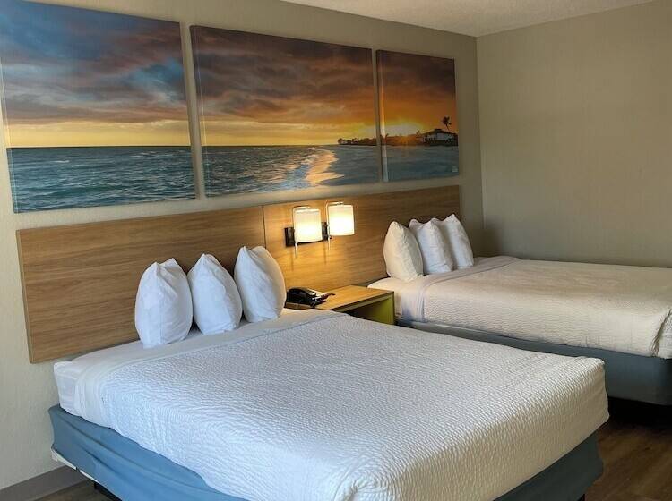 豪华房间, Days Inn By Wyndham Florence Near Civic Center