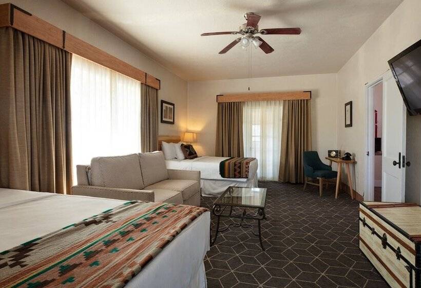 חדר דלוקס, El Rancho