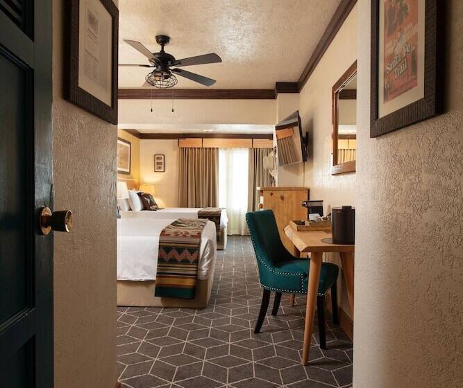 חדר דלוקס, El Rancho