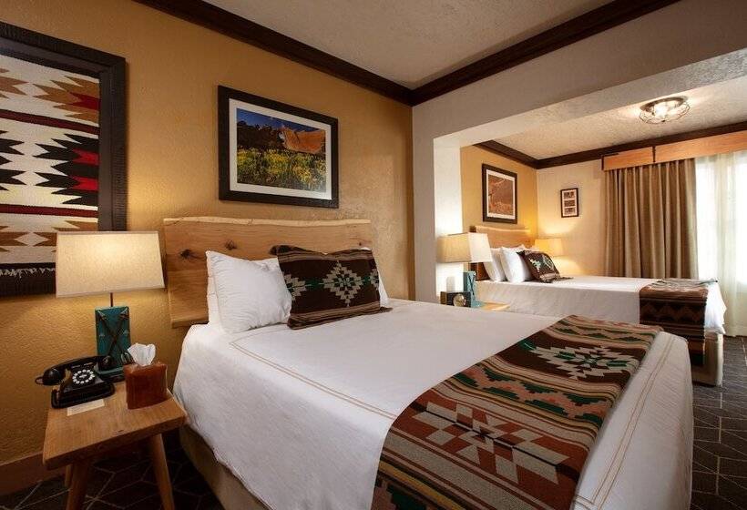 חדר דלוקס, El Rancho