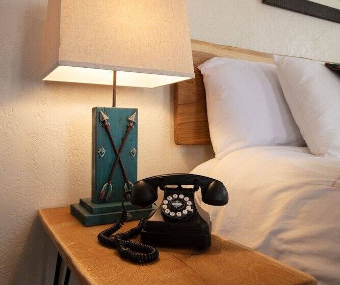 סוויטה משפחתית, El Rancho