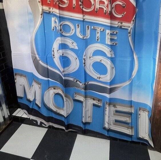 סוויטה משפחתית, El Rancho