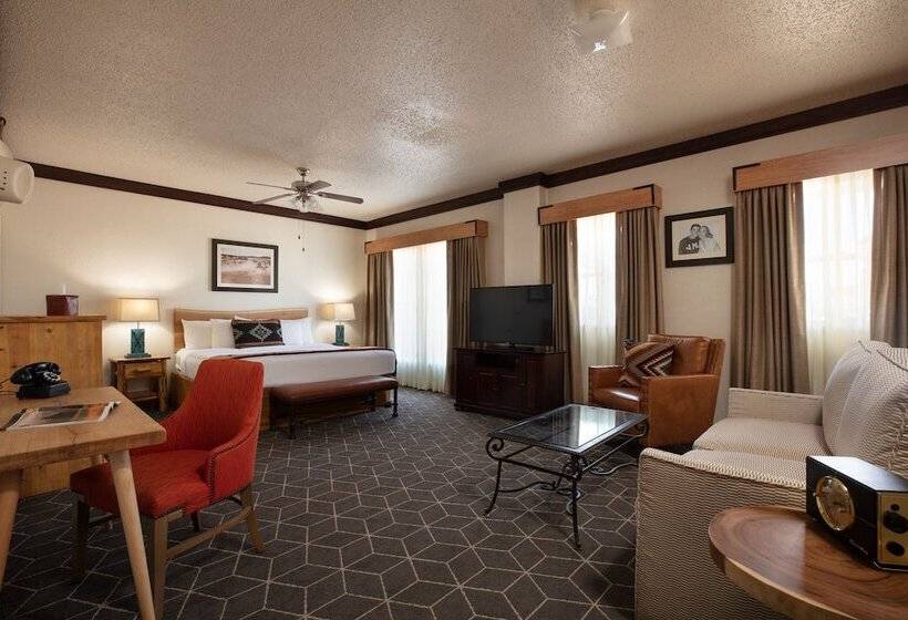 חדר דלוקס, El Rancho