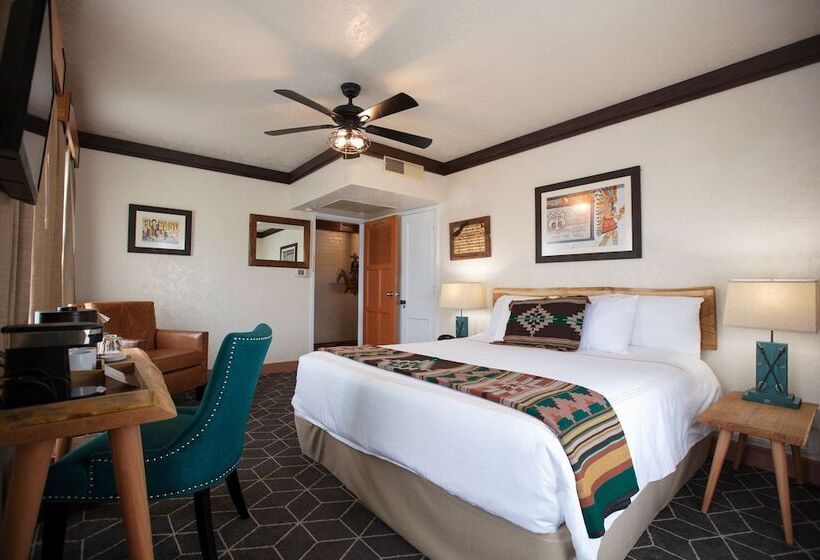 חדר דלוקס, El Rancho