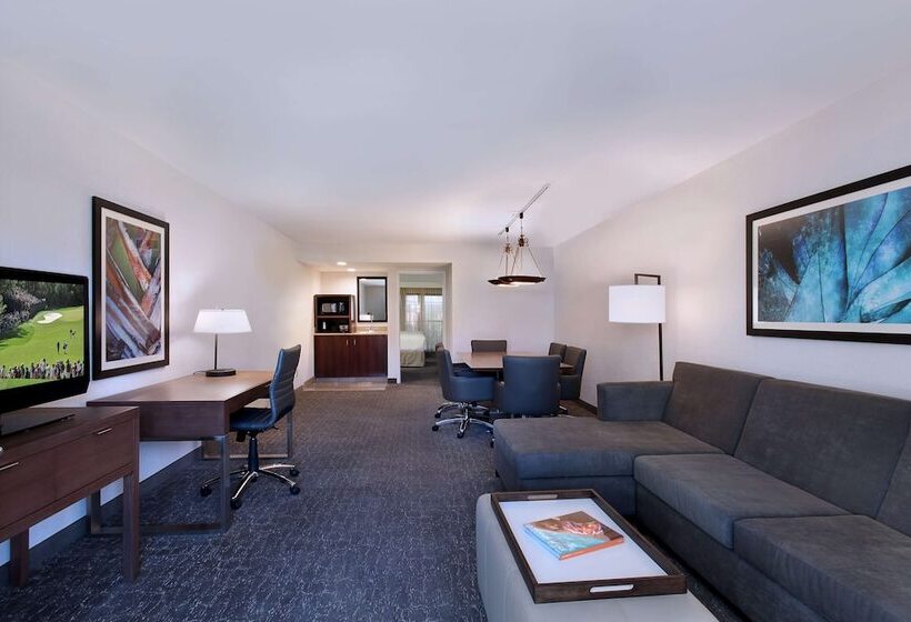 Президентский Люкс, Embassy Suites By Hilton Palm Desert