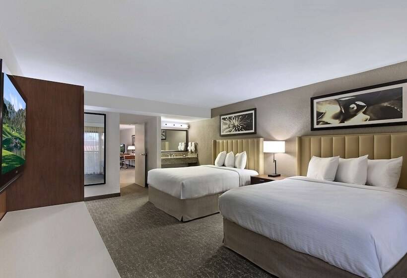 Президентский Люкс, Embassy Suites By Hilton Palm Desert