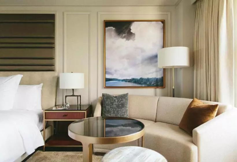 اتاق استاندارد با تخت بزرگ برای معلولان, Four Seasons Hotel Austin