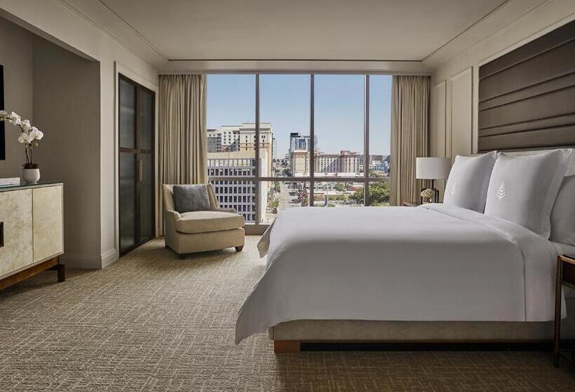 シティビュースイート, Four Seasons Hotel Austin