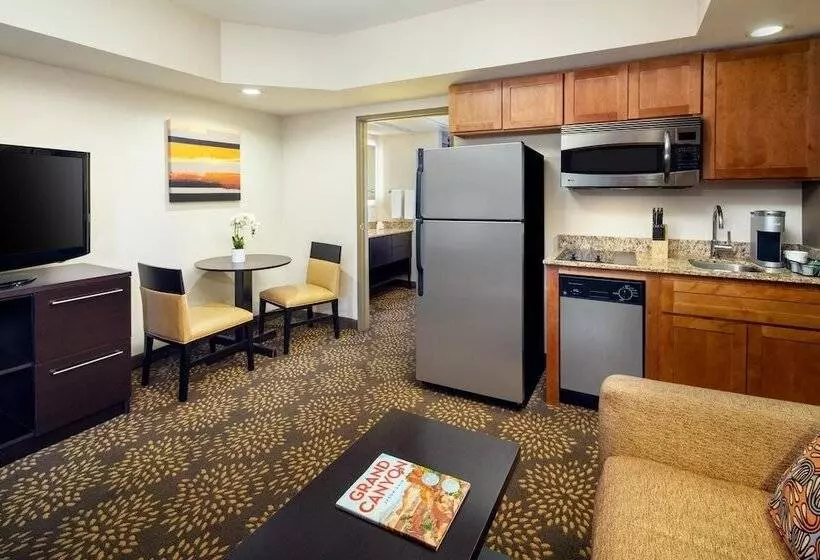 سوئیت با تخت بزرگ, Holiday Inn And Suites Phoenix Airport North, An Ihg